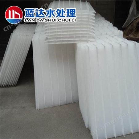 厂家销售 食品级斜管填料 沉淀池PVC斜板填料挂泥填料