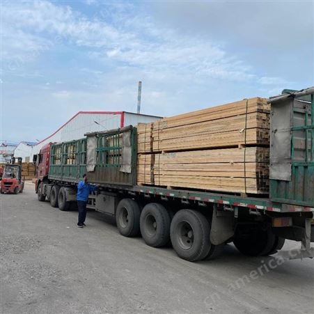 白松木方 白松建筑木方价格 8.5X8.5X3米4米可送货 呈果木业