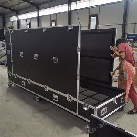 铝合金航空箱 大型仪器箱 大型运输训练箱 欢迎来电