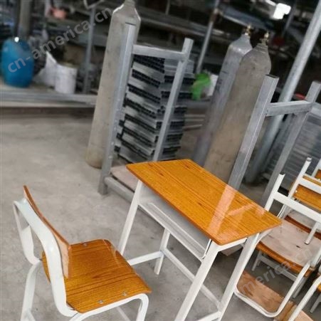 桂林学校课桌椅，双柱升降桌椅、中小学课桌定制
