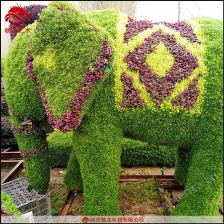 绿雕工艺品厂家人物造型草雕定做湖南仿真植物景观造型雕塑制作公司