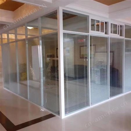 青岛百叶玻璃隔断墙 至本锦恒 诊所办公区域空间划分环保墙体材料