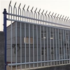 新疆锌钢护栏 凯万 别墅护栏供应 黑色三横杆锌钢护栏 工厂定制